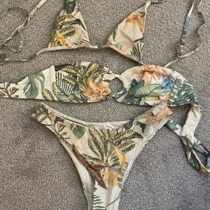 Monday swimwear set - tropical pattern
